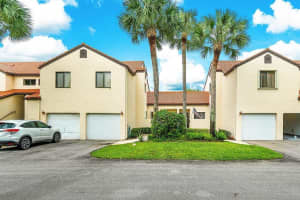 21  Via De Casas Sur    102 Boynton Beach, FL 33426 Sold 06/01/23