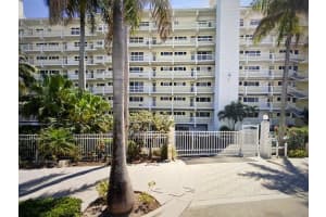 500 SE 21st Avenue   511, Deerfield Beach, FL 33441 Sold 08/31/23
