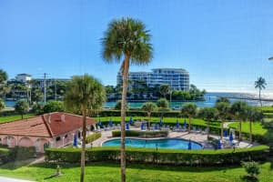 1040 Banyan Rd, Boca Raton, FL 33432, Sold 05/30/23