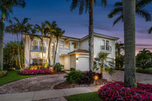 8710  Valhalla Drive Delray Beach, FL 33446 Sold 05/16/23