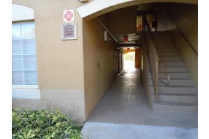 4211  San Marino Boulevard   108 West Palm Beach, FL 33409 Sold 05/31/23