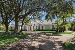 8069 SE Golfhouse Drive, Hobe Sound, FL 33455 Sold 05/24/23