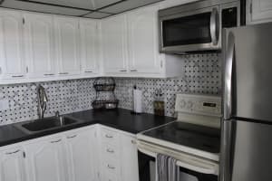 2601 NE 3rd Court 211, Boynton Beach, FL 33435 Sold 12/06/23