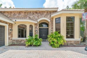 10476  Trianon Place, Wellington, FL 33449 Sold 06/01/23