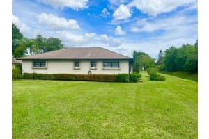 4716 Robinwood Terrace B Boynton Beach, FL 33436 Sold 05/31/23