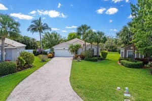 1004 SE Westminister Place, Stuart, FL 34997 Sold 06/06/23