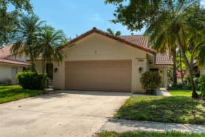 2565  Iroquois Circle, West Palm Beach, FL 33409 Sold 06/23/23