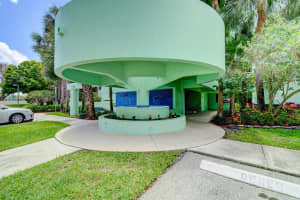 5884  Morningstar Circle   204, Delray Beach, FL 33484 Sold 06/30/23