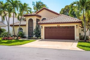 5 Lawrence Lake Dr, Boynton Beach, FL 33436, Sold 05/30/23