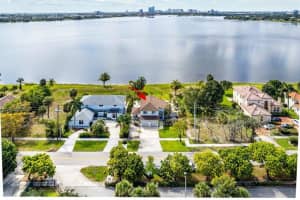 3712 N Shore Drive