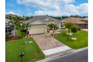 423 SW Vista Lake Drive, Port St Lucie, FL 34953 Sold 06/30/23