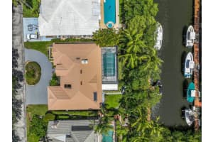8374 SE Lagoon Drive, Hobe Sound, FL 33455 Sold 02/29/24