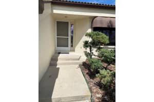6001 Forest Villas Circle Fort Myers, FL 33908 Sold 09/28/23