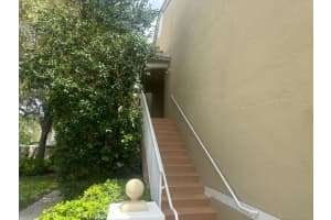 236  Village Boulevard   1202 Tequesta, FL 33469 Sold 06/15/23
