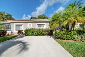 19 S Lakeshore Drive, Hypoluxo, FL 33462 Sold 07/07/23