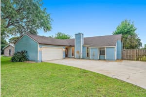 707 Greenwood Drive Jupiter, FL 33458 Sold 07/05/23