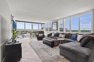 MLS# R10884818, Lake Park, Florida 33403