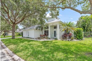 10411 Se Jupiter Narrows Drive, Hobe Sound, Fl 33455 Hobe Sound, FL 33455 Sold 06/28/23