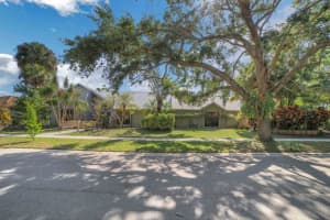 18681  Misty Lake Drive, Jupiter, FL 33458 Sold 09/28/23