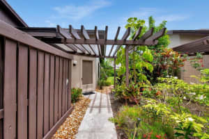 5041  Pine Drive, Boynton Beach, FL 33437 Sold 03/29/24