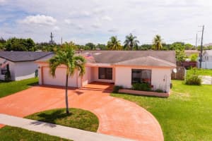 4130 Nw 113th Terrace Sunrise, FL 33323 Sold 05/31/23