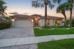 6806 Fiji Circle Boynton Beach, FL 33437 Sold 07/10/23