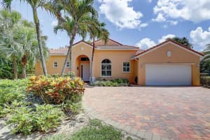 145  Magnolia Way, Tequesta, FL 33469 Sold 05/22/23