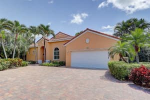 145  Magnolia Way, Tequesta, FL 33469 Sold 05/22/23