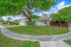 MLS# R10885218, West Palm Beach, Florida 33417