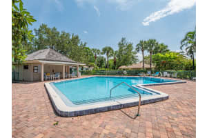 126 Prestwick Circle, Vero Beach, FL 32967 Sold 04/23/24