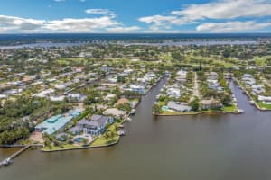 20  Tradewinds Circle, Tequesta, FL 33469 Sold 08/18/23