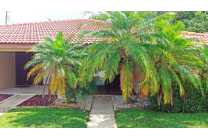 5935  Forest Hill Boulevard   6, West Palm Beach, FL 33415 Sold 09/20/23