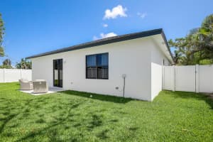 3855 Ocala Road Lake Worth, FL 33462 Sold 05/05/23