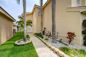3527 Stratton Lane Boynton Beach, FL 33436 Sold 07/07/23