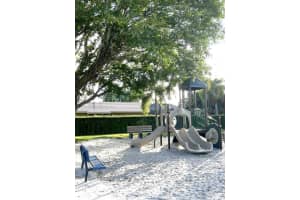 442  Pine Villa Drive, Atlantis, FL 33462 Sold 10/26/23