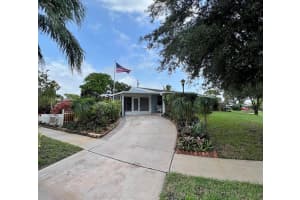 1328 Lake Victoria Drive Lake Worth, FL 33461 Sold 05/26/23