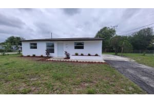 5270 Marcia Place West Palm Beach, FL 33407 Sold 06/20/23