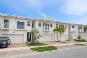 11993 Park Central Royal Palm Beach, FL 33411 Sold 06/05/23