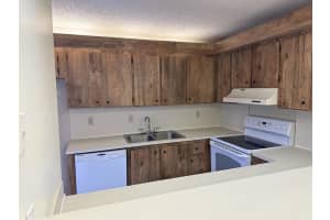521  Springdale Circle, Palm Springs, FL 33461 Sold 07/28/23