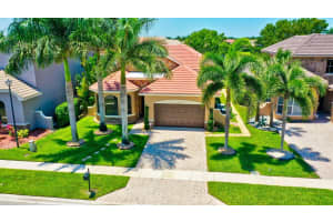 3517 Collonade Drive Wellington, FL 33449 Sold 06/22/23