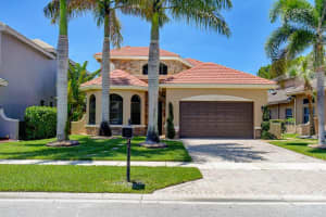 3517 Collonade Drive Wellington, FL 33449 Sold 06/22/23