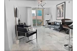 403 S Sapodilla Avenue   311, West Palm Beach, FL 33401 Sold 10/16/23