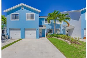 72  Fairway Lane, Royal Palm Beach, FL 33411 Sold 06/12/23