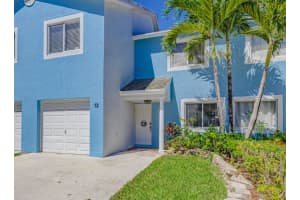 72  Fairway Lane, Royal Palm Beach, FL 33411 Sold 06/12/23