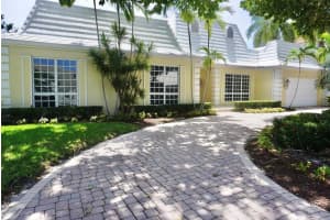 40 Compass Isle Isle Fort Lauderdale, FL 33308 Sold 05/31/23