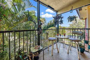 327 Southwind Drive 301 North Palm Beach, FL 33408 Sold 05/25/23