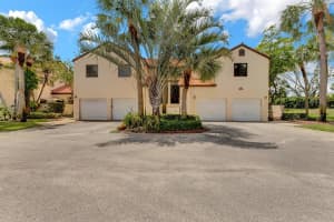 12  Via De Casas Sur    204, Boynton Beach, FL 33426 Sold 06/29/23