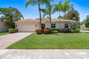 101  La Vida Court, Palm Beach Gardens, FL 33418 Sold 10/26/23