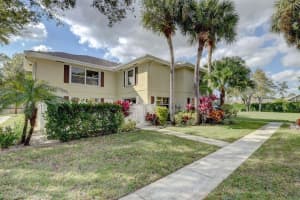 8  Amherst Court   B, Royal Palm Beach, FL 33411 Sold 07/27/23