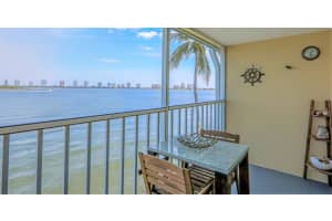 100 Doolen Court 303 North Palm Beach, FL 33408 Sold 07/18/23